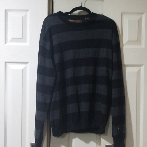 Men's sweater - Picture 1 of 1